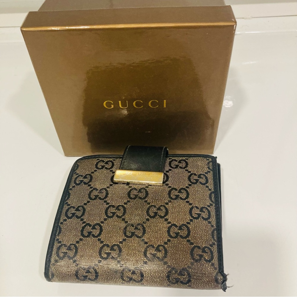 Authentic Gucci wallet - Picture 4 of 14